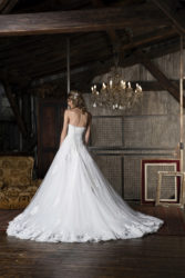 CELY, Robe de mariée vue de dos